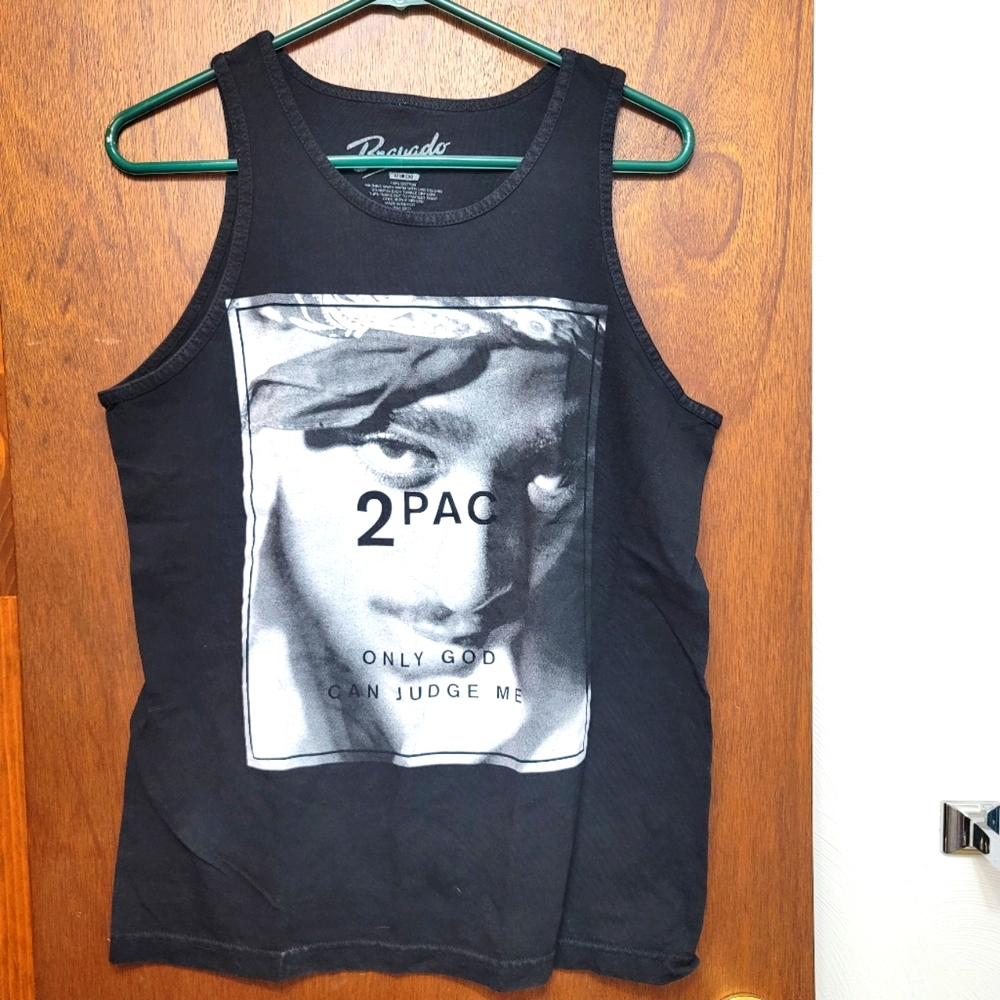 Bravado Tupac shirt.  Size M.  (677)
